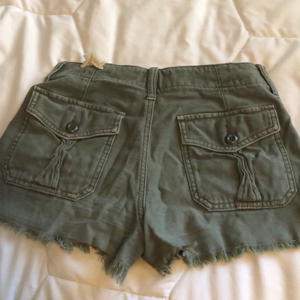 To small - Picture 2 of 2